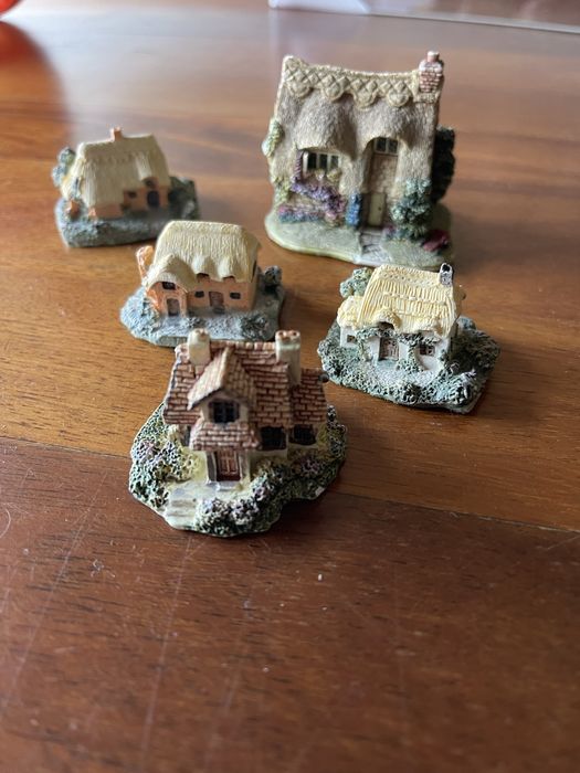 Vintage Casas miniatura Cuggly Wugglies Collection