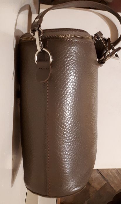 Женская сумочка кожаная.