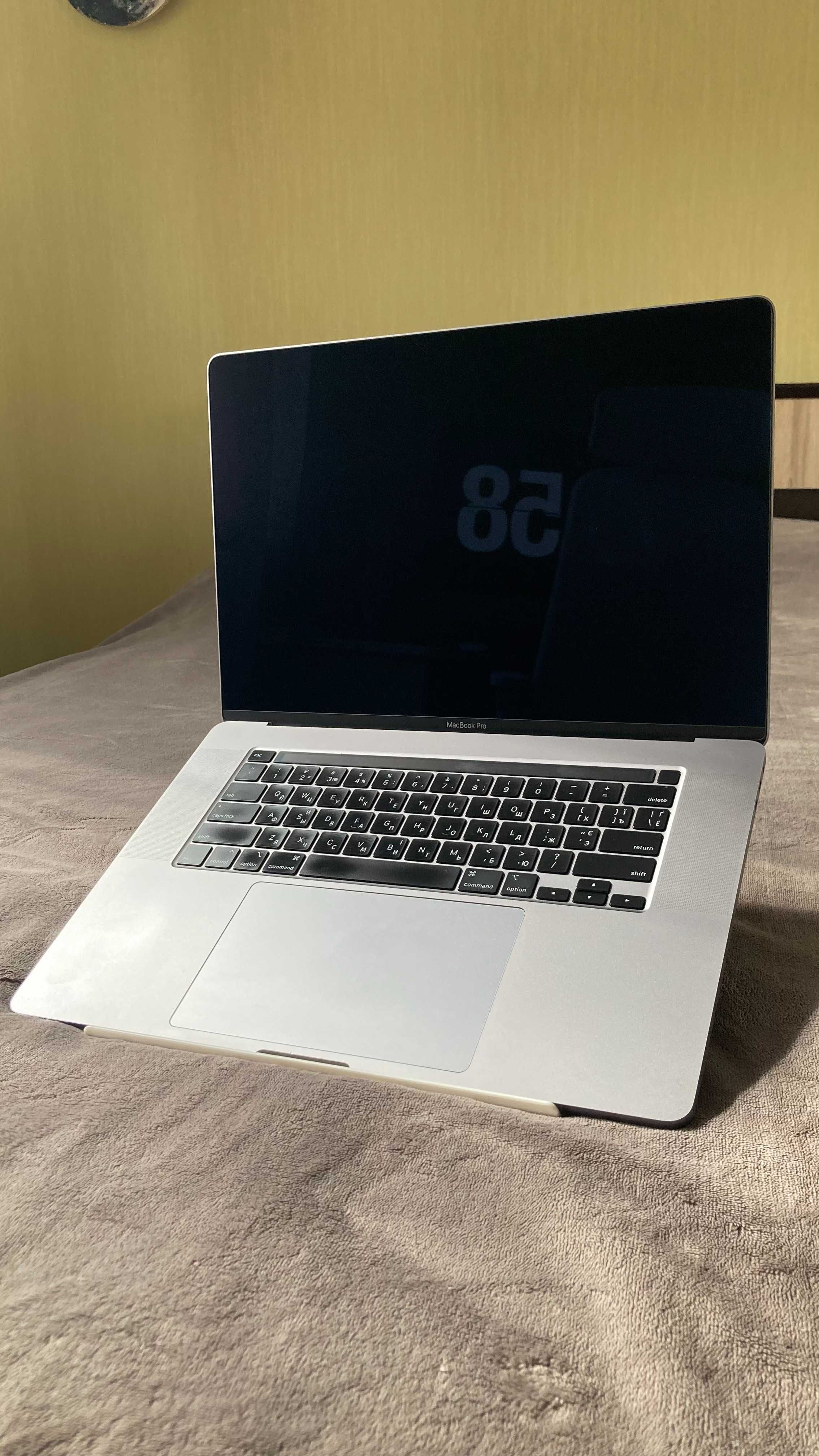 MacBook Pro 16" 2019 / i7 / 32Gb / 512Gb / 8Gb Pro 5500M (Z0XZ000W3)