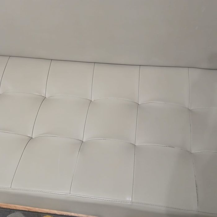 Sofá chaise longe pele de búfalo