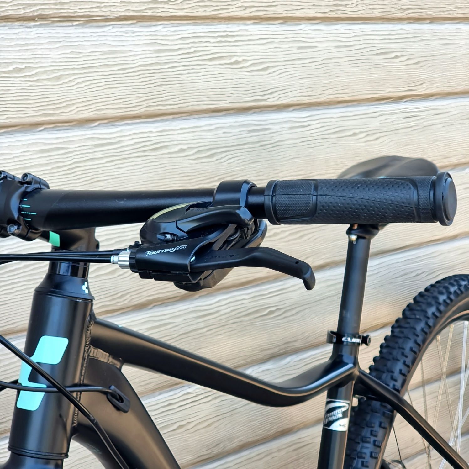 Вилка 100mm Shimano Гальма DISC  Німеччина 
29 CUBE ACCESS HPA Вилка