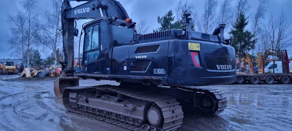 Продам экскаватор Volvo EC 300 DL