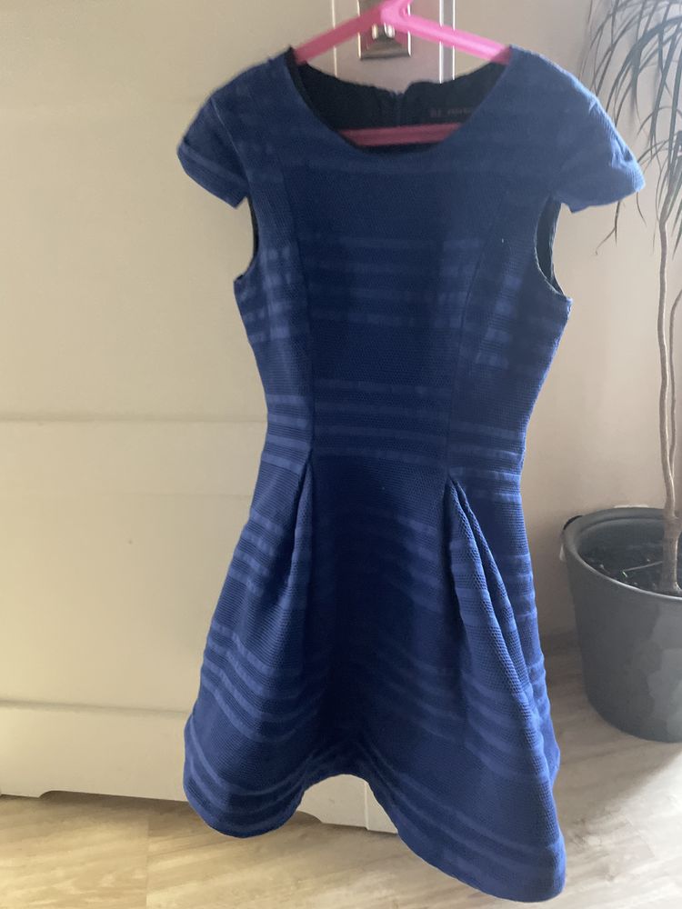 Piękna sukienka ZARA xs mały