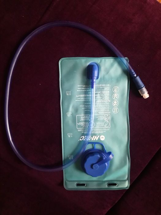 bukłak na wodę do plecaka, na rower, do biegania