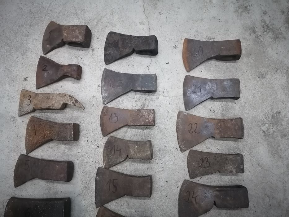 Stara siekiera toporek