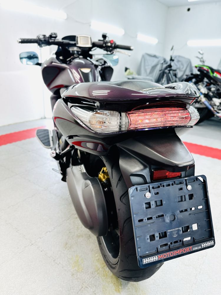 мотоцикл Honda DN-01 ABS АВТОМАТ з Японії+ є доставка