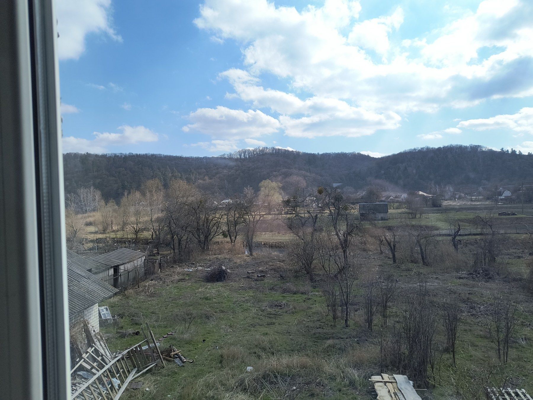 Продаж 2-х будинків у с. Будище, в центральні частині села.