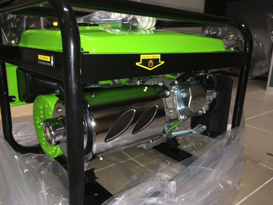 Бензиновий генератор Rolwal RB-J-GE3000X - 3,0 кВт