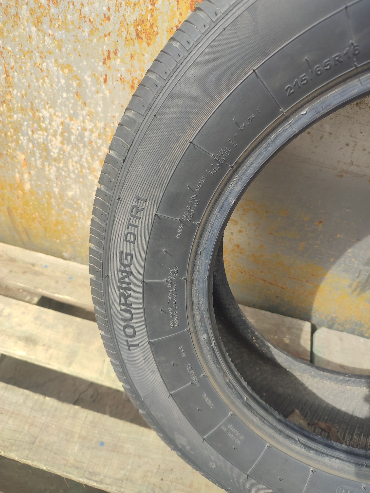 Резина літня Dextero touring dtr1 215/65r16