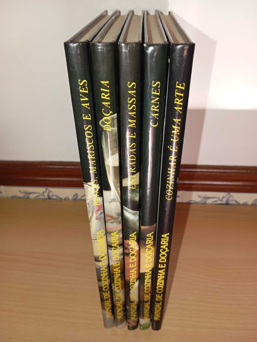 Lote 5 livros capa dura Manual culinária e doçaria completo