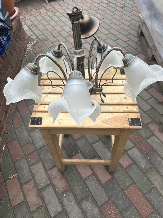 Żyrandol bardzo dobry stan