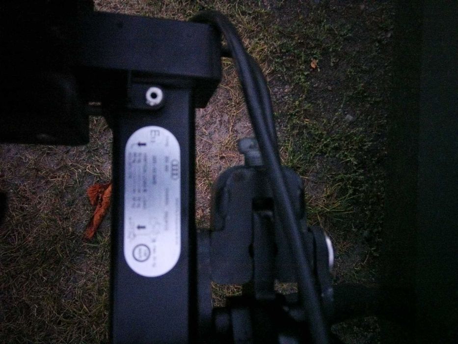 na 2 elektryki bagażnik rowerowy na hak aluminiowy stan BDB. uchylany