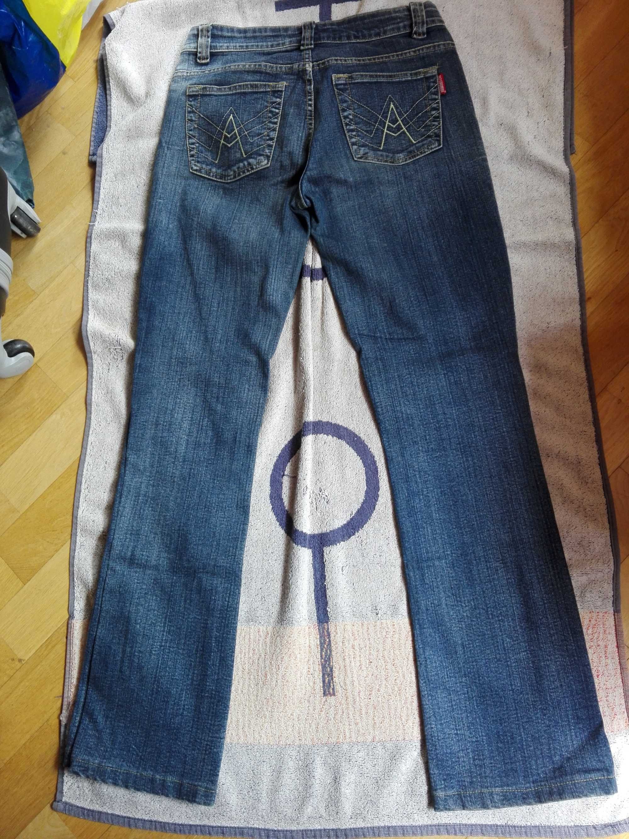 Damskie spodnie jeansowe S/M jeansy elastan stretch BDB