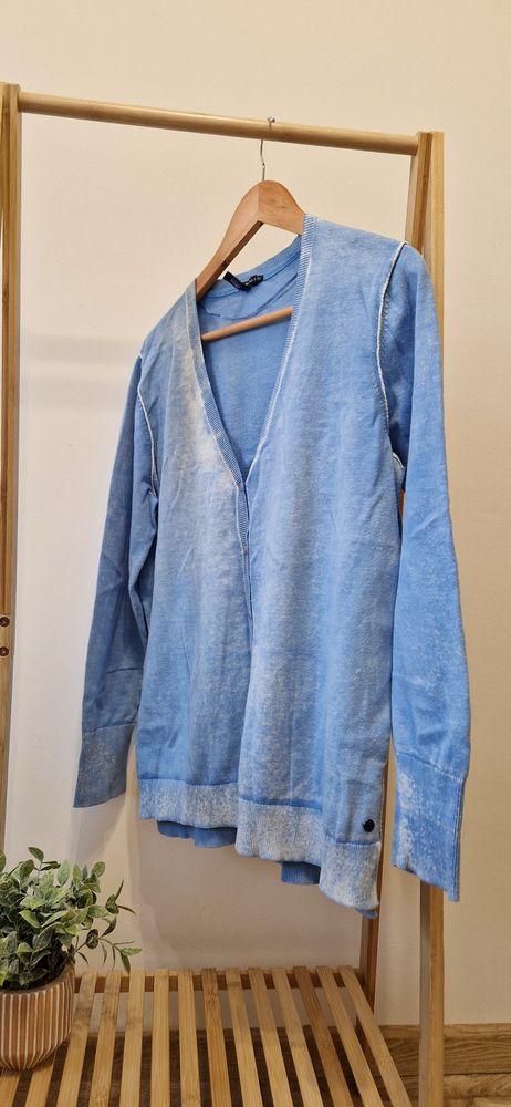 Niebieski sweter Cecil z aplikacją rozm.  XL - 100% bawełna