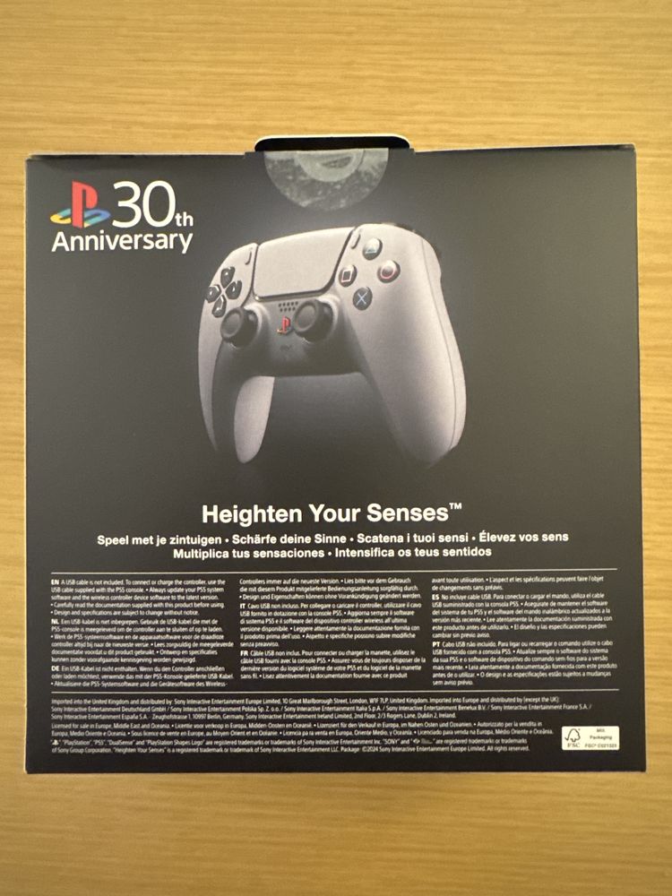 Vendo comando PS5 Edição Especial 30th Anniversary Novo e Selado