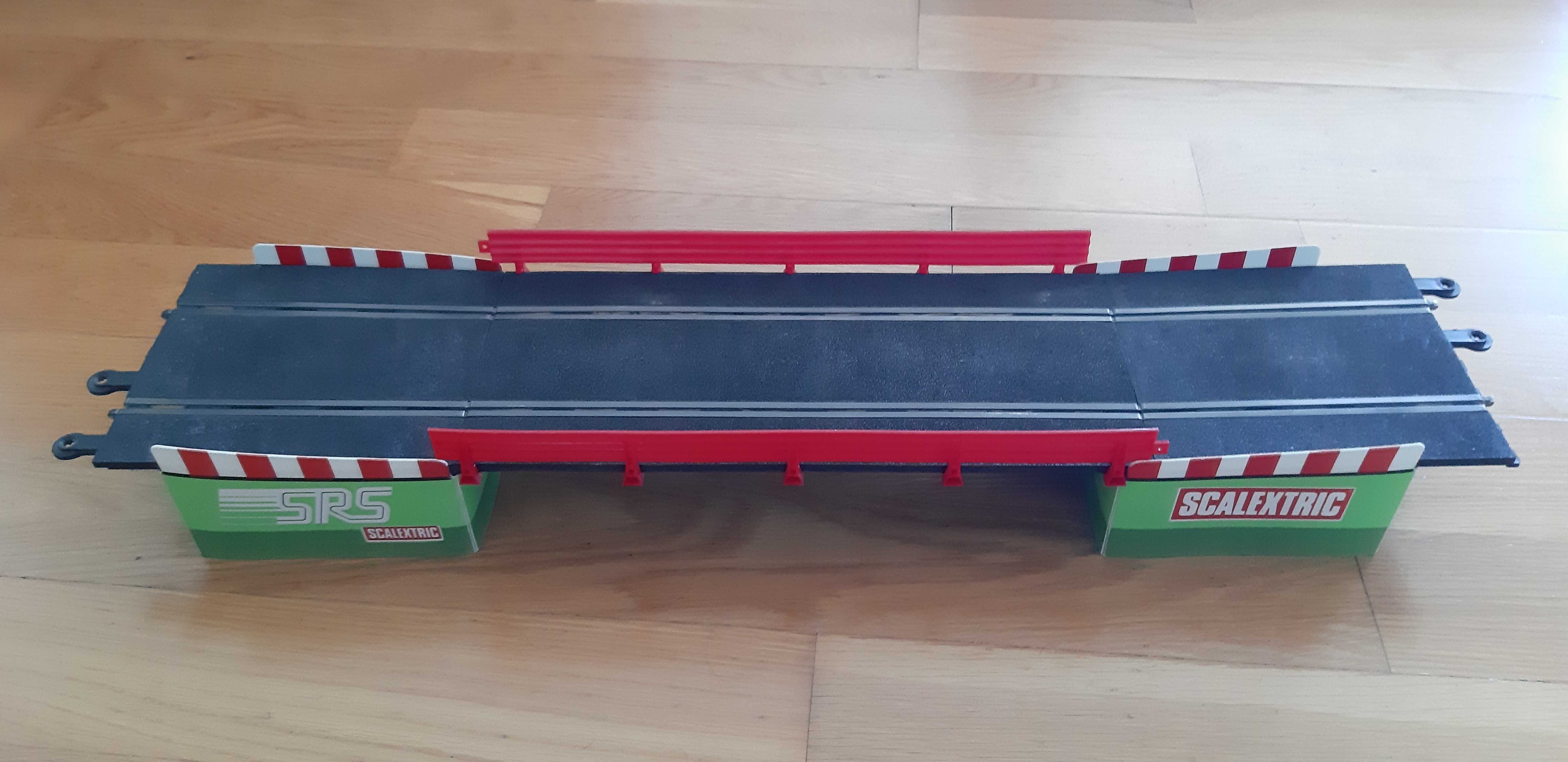 Scalextric - Ponte SRS