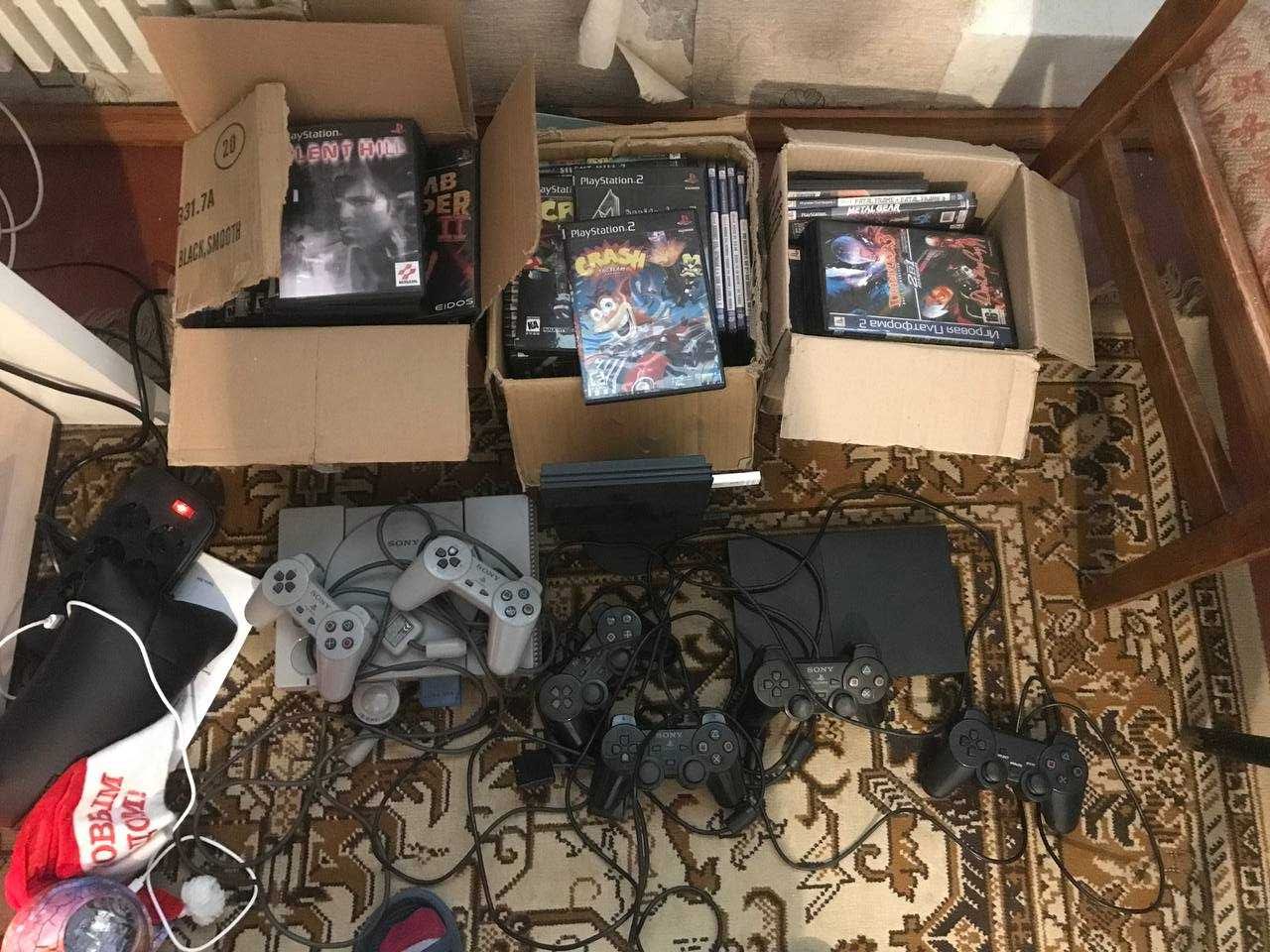 PS1, две PS2, запуск с диска так и с флешки, комплект 100+ игр
