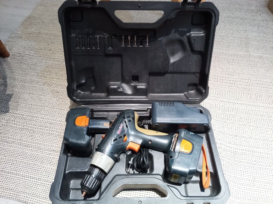 Шуруповерт Rebir 12v