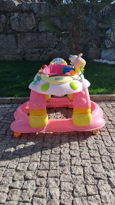 Andor da marca brevi como novo