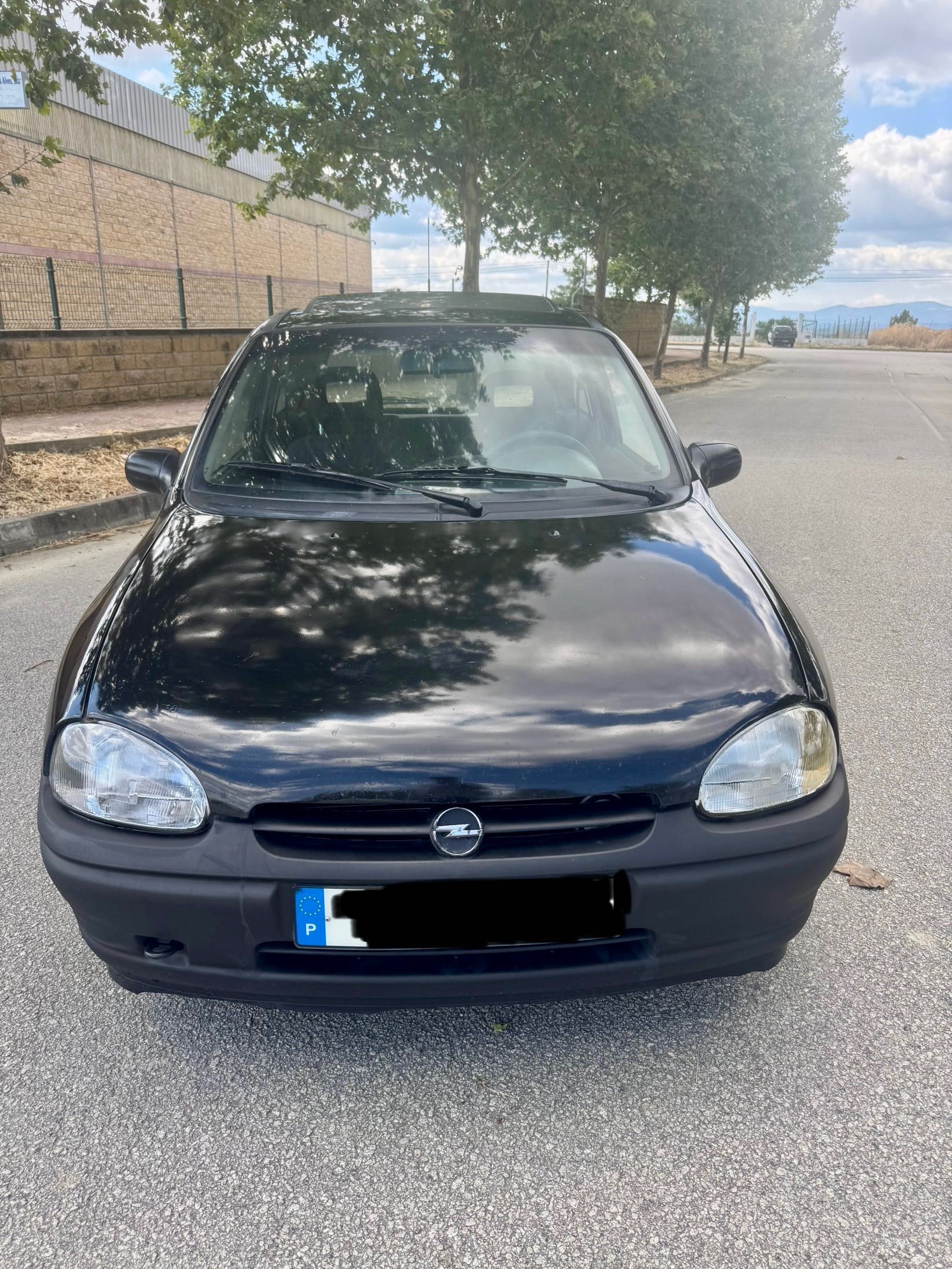 Vendo Opel corsa b sport 1.5 Td de livrete