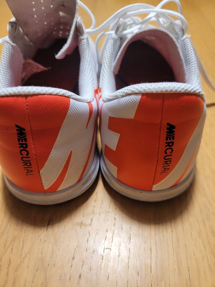 Chuteiras  nike criança
