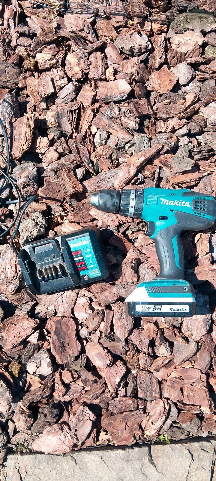 Шуруповерт Makita 18v