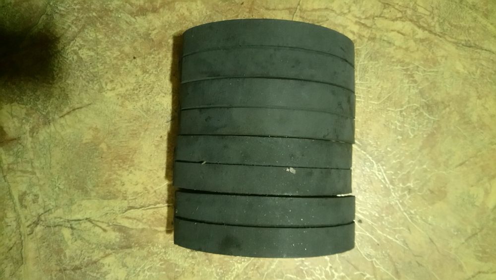 Продам новые задние колодки