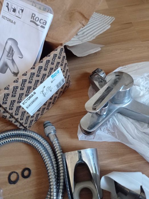 Torneira de banho com mangueira Roca