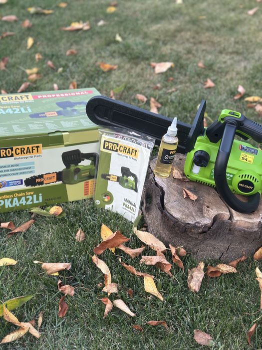 Procraft PKA42Li — акумуляторна ланцюгова пилка