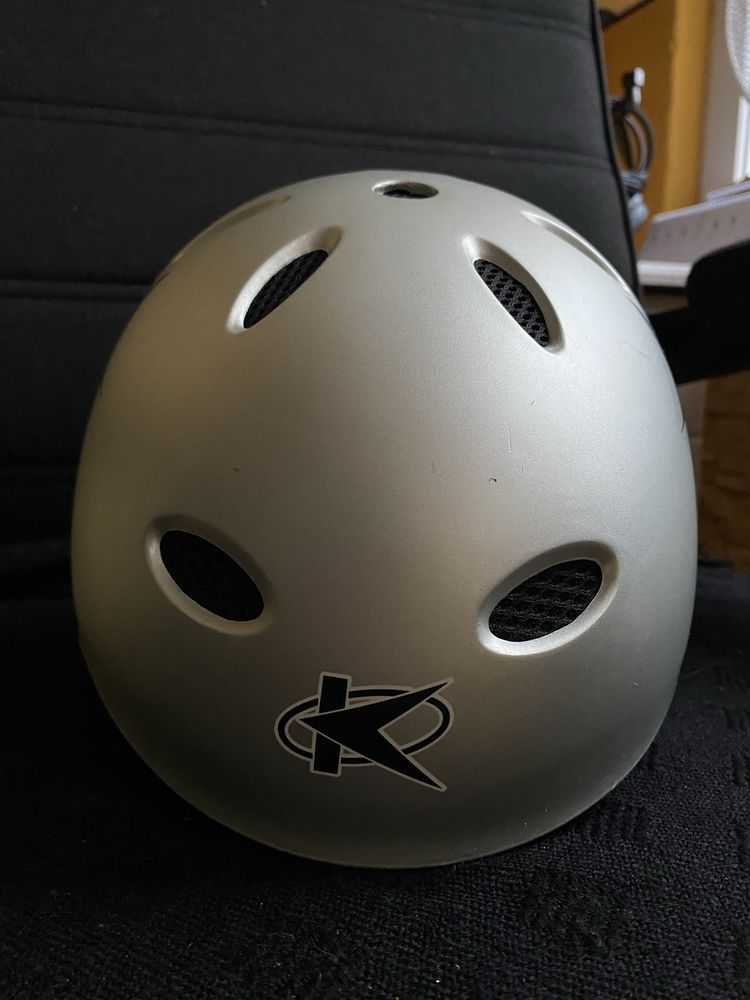 Kask narciarski Keen regulowany