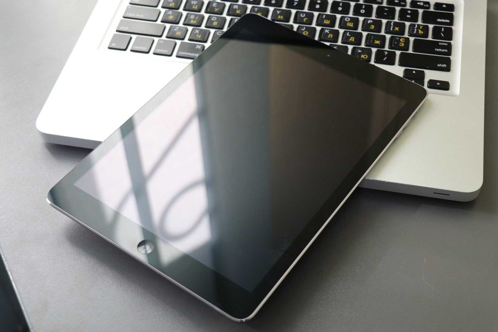 Планшет Apple iPad Air 1 16/32/64 Gb Wifi оригинал б/у