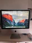 Dwa monitory Apple w dobrym stanie