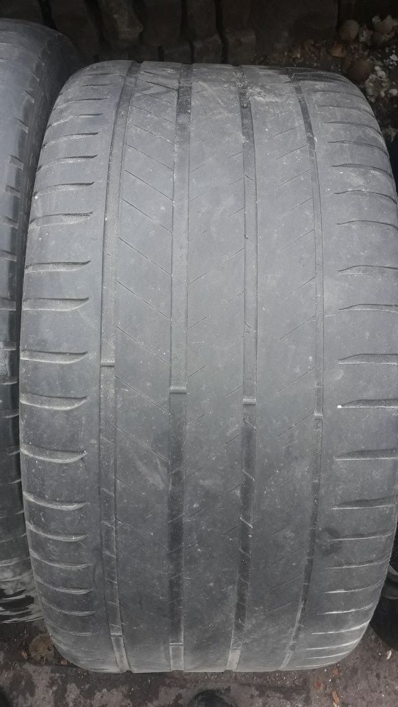 Покришки Michelin 295/35R21 15р