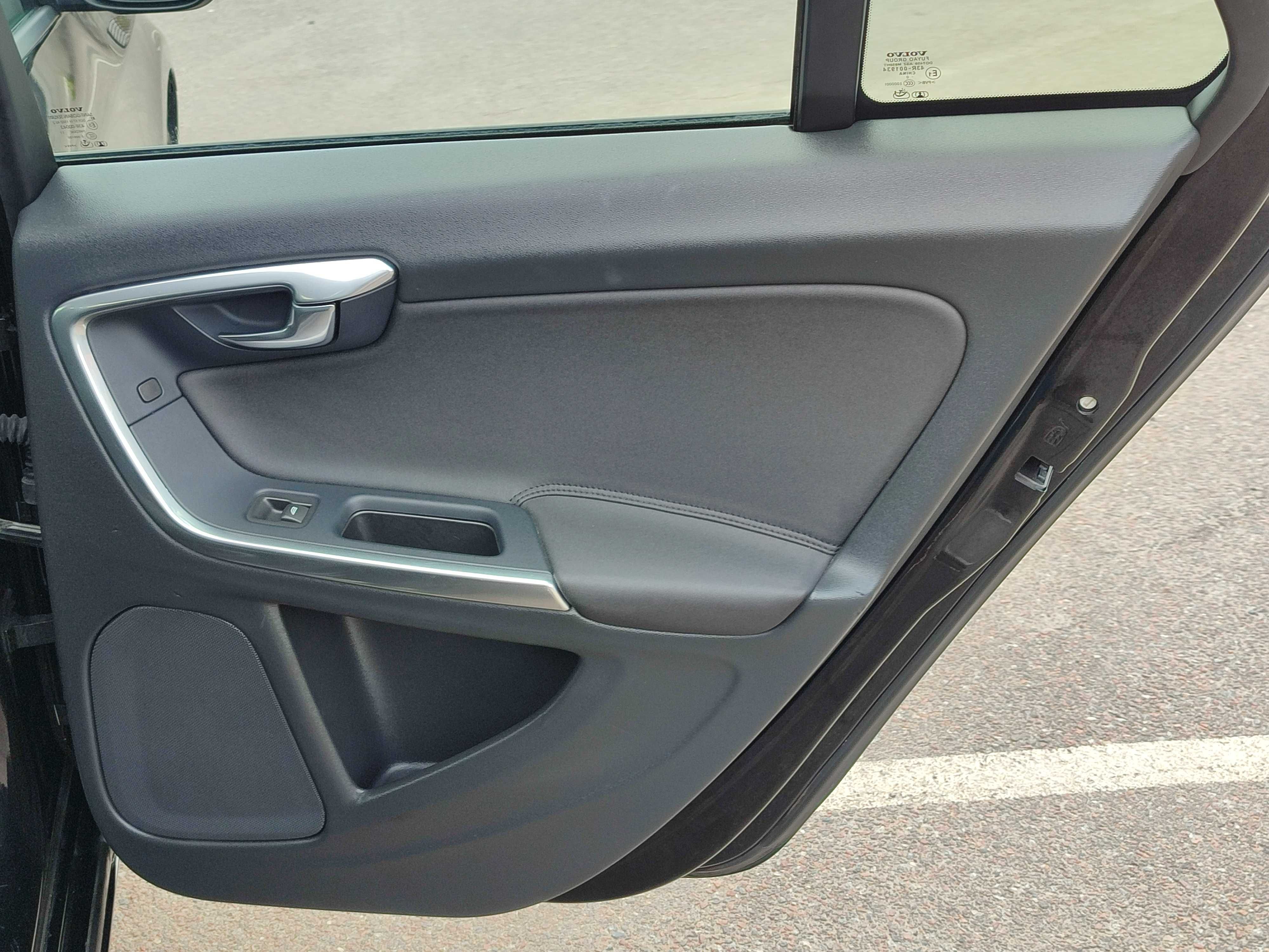 Volvo V60, 2011рік, 1,6л D2 дизель із Швейцарії ВІДЕО