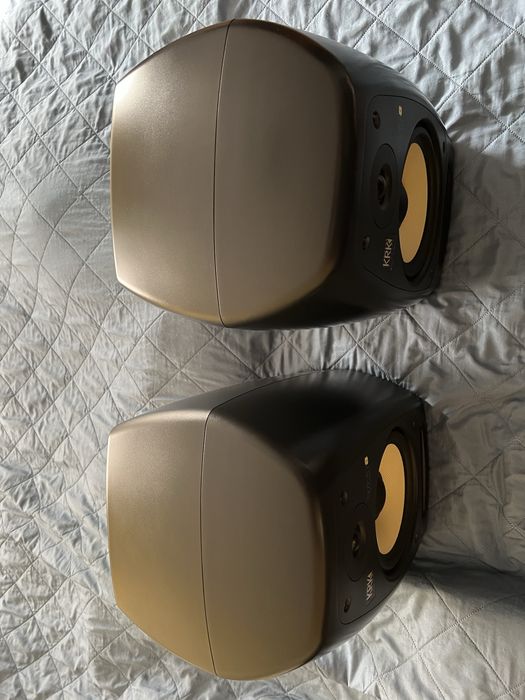 Monitory studyjne KRK VXT8