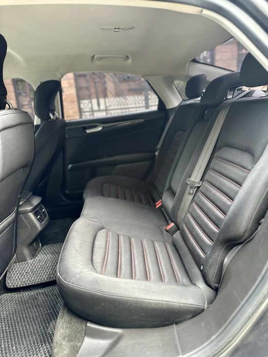 Продам FORD FUSION 2015 рік,2.5 ГБО,Автомат.