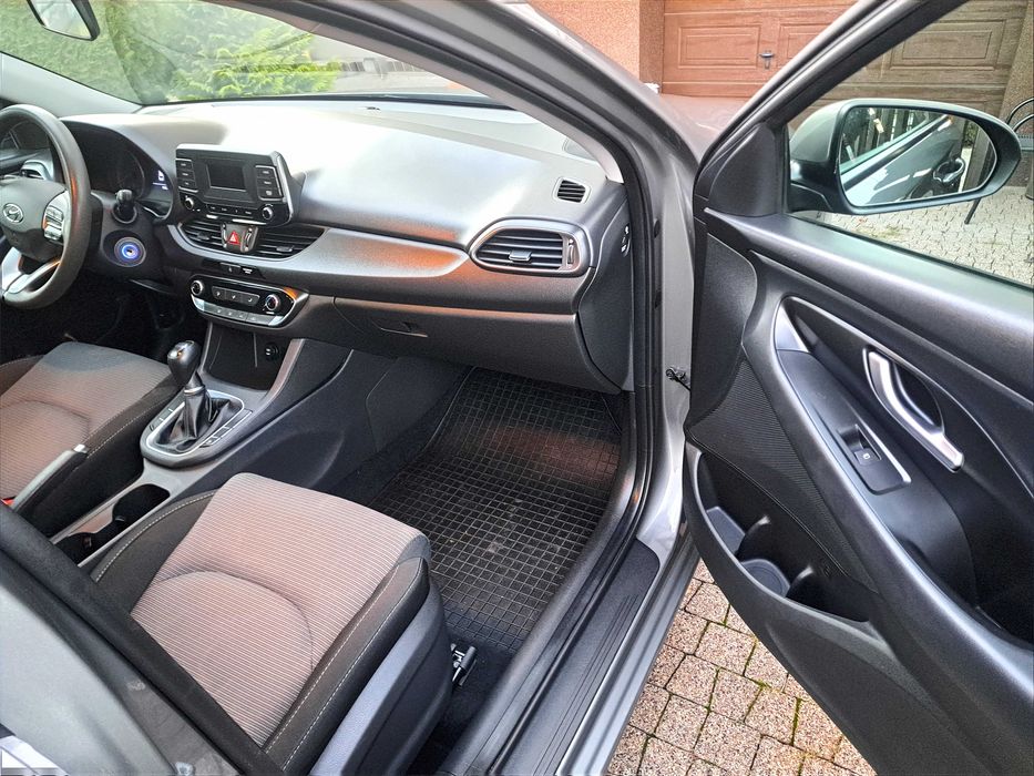 Hyundai I 30 1.4 Mpi Benzyna  Bezwypadkowy Salonowy Stan IDEALNY