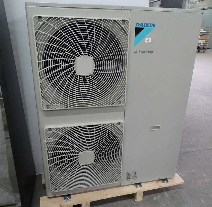 pompa ciepła DAIKIN EPGA14DAV3 R32 14kw Monoblok