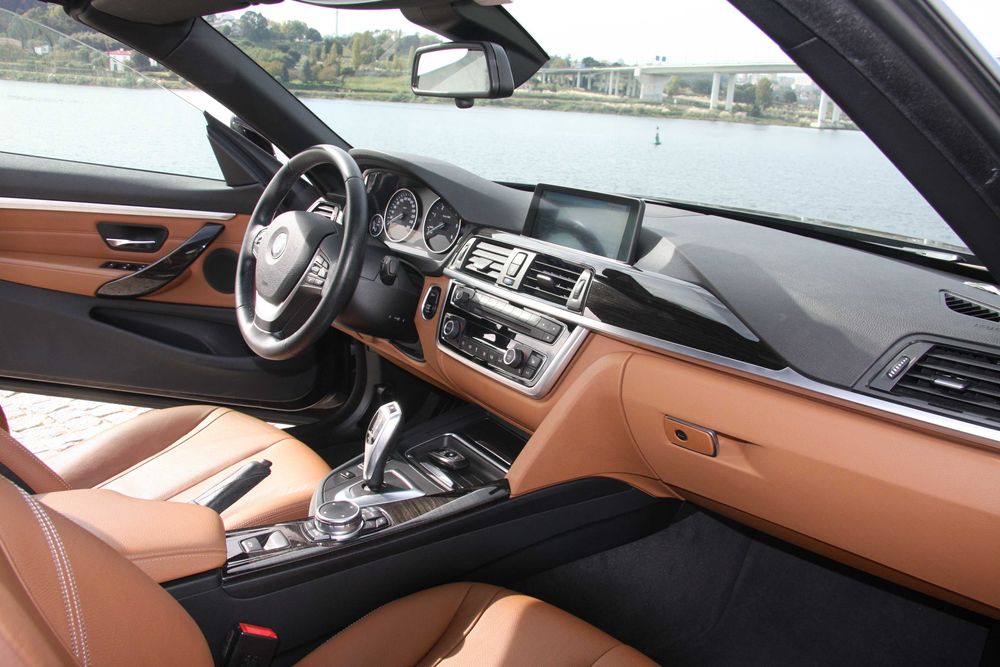 BMW 420 CABRIO - dx drive line Luxury Auto
27.990 €
Negociável