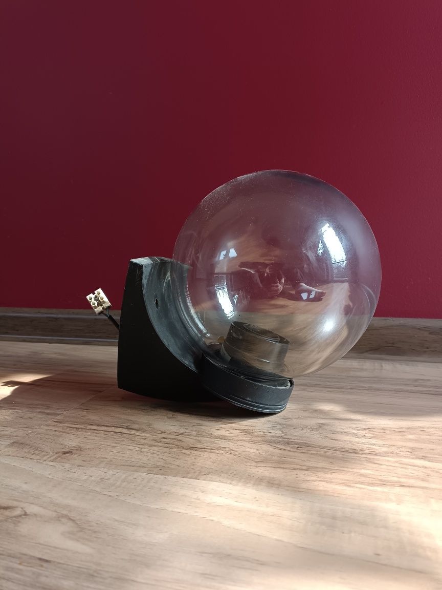 Kinkiet ścienny, lampa zewnetrzna