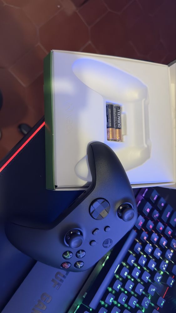Comando XBOX Series X (wireless e por cabo)