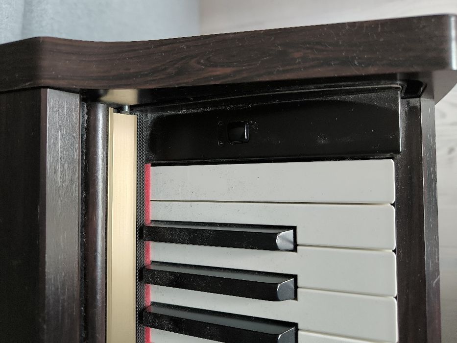 Pianino elektryczne Yamaha Clavinova 115