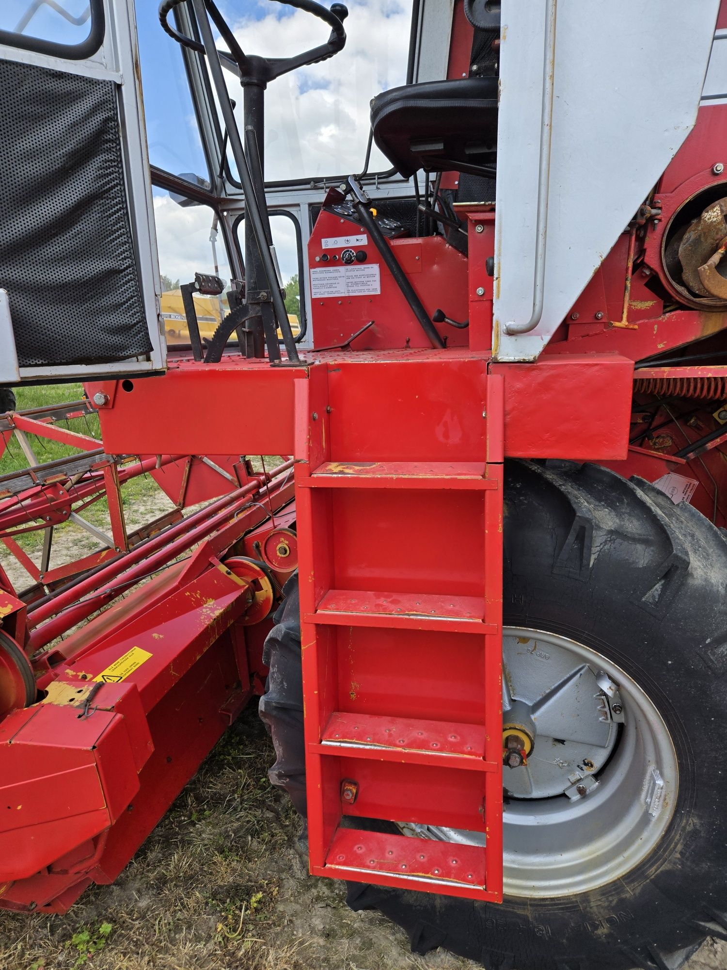 Kombajn zbożowy Massey Ferguson 430 / 20 / Sampo 680 / Deutz 10.80