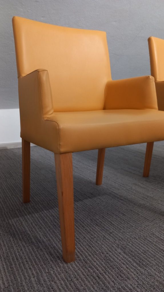 Conjunto 2 Cadeirões