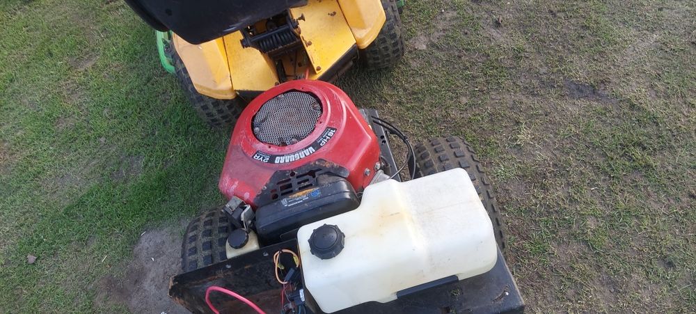 traktorek kosiarka silnik vanguard v2 vka 16hp w bdb stanie gwarancja