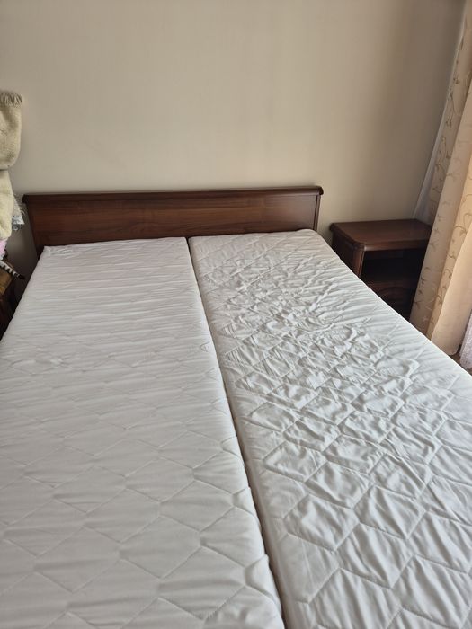 Rama łóżka 140 x 200 z nocną szafką