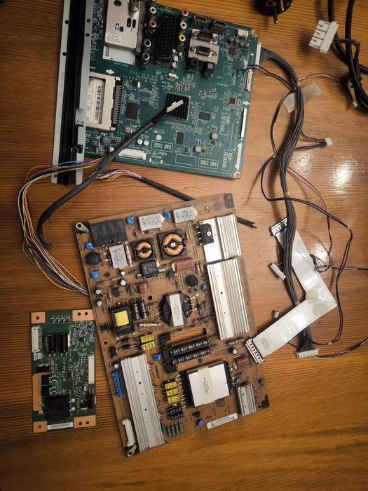 Płyta główna LG + elektronika telewizora