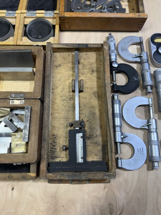 Інструмент, мікрометр, штангенглубинометр, кінцеві міри, індікатор