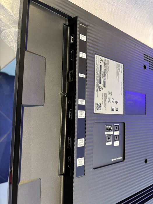Samsung QM32R-B Monitor Profesjonalny 32"