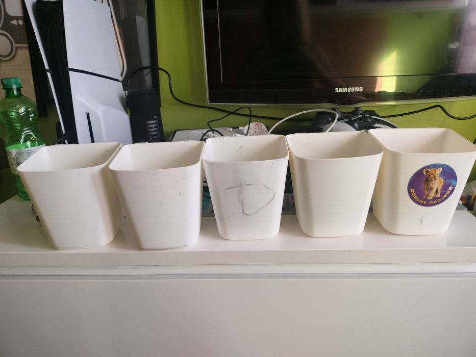 Pojemniki białe IKEA